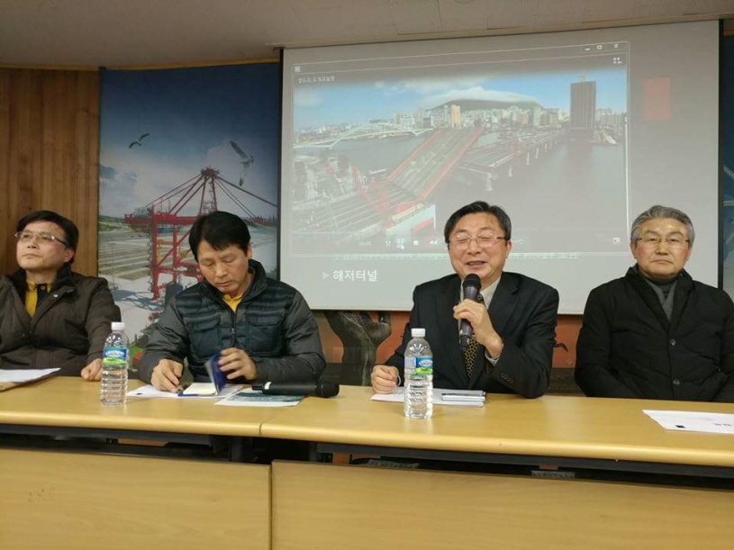 꾸미기_황병기 과장.jpg