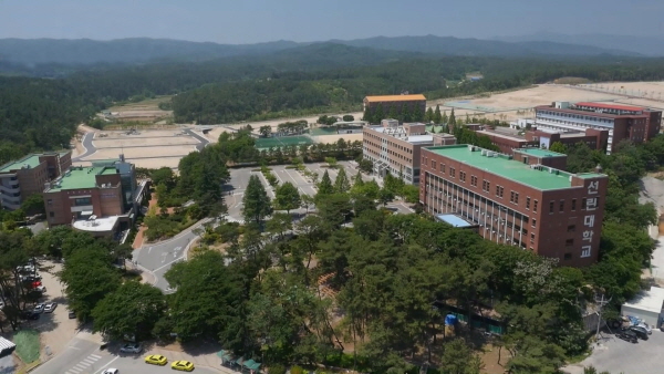 꾸미기_사본 -대학전경5.jpg