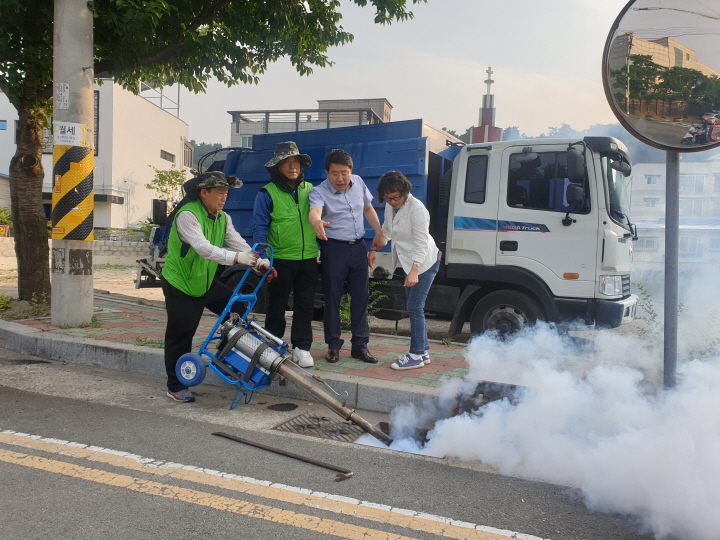 꾸미기_사본 -(제철동20190626) 포항시 제철동, 방역실시 사진1.jpg