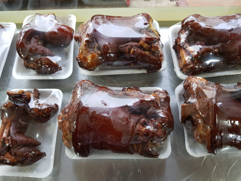 꾸미기_한방족발 2.jpg