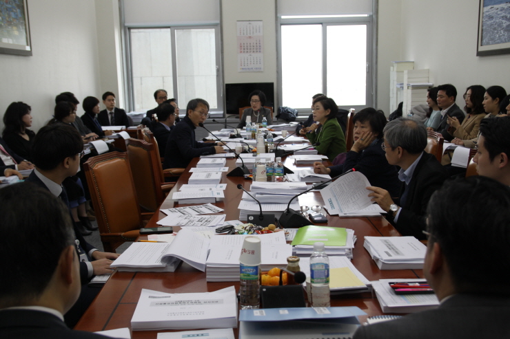 꾸미기_(사진1)「포항지진특별법안」 국회 산자위 법안소위 통과.JPG