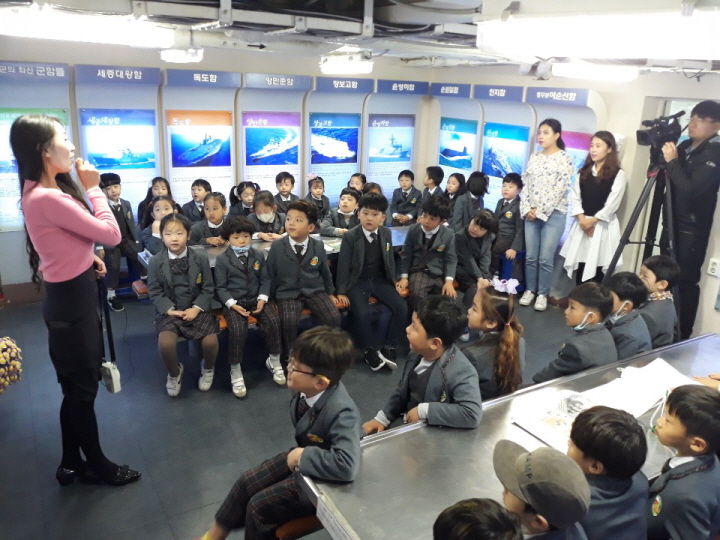 꾸미기_191104 포항시, 포항함체험관 관람객 100만명 돌파3.jpg