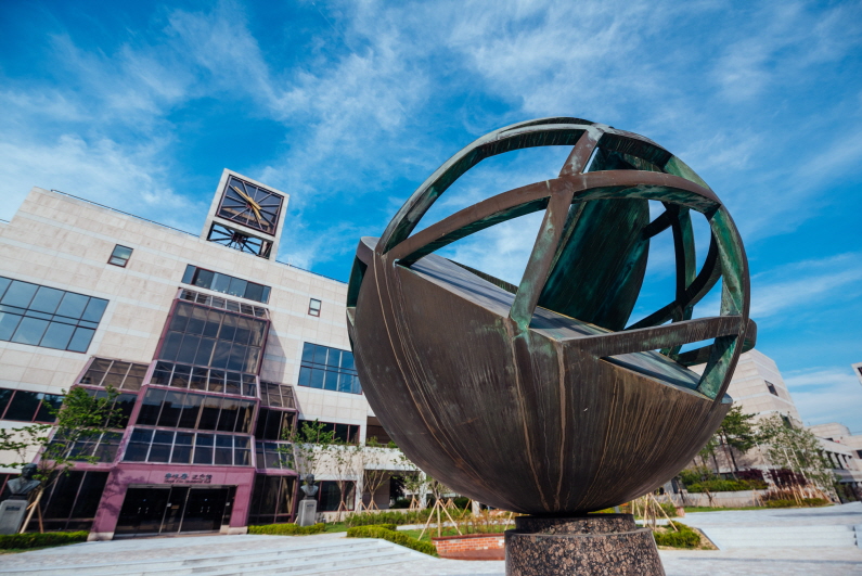 꾸미기_POSTECH 전경.jpg