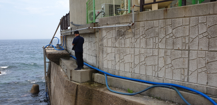 꾸미기_포항해경, 공짜 바닷물 몰래 사용한 사업자 무더기 검거 사진 3.jpg