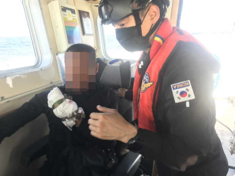 꾸미기_손가락 절단환자 응급후송 사진.jpg