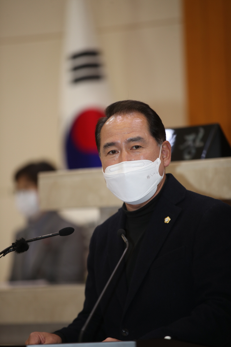 꾸미기_예결위원장(방진길 의원) 인사말씀.jpg