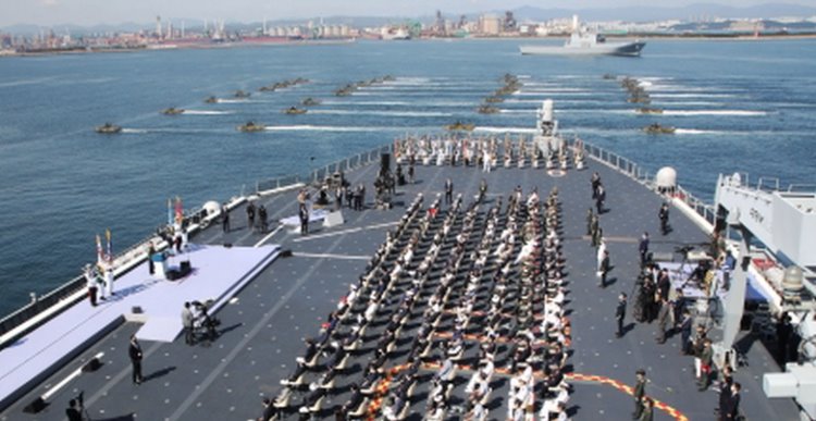 꾸미기_국군의 날 기념식.jpg