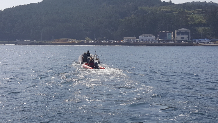 꾸미기_고무보트 예인.jpg