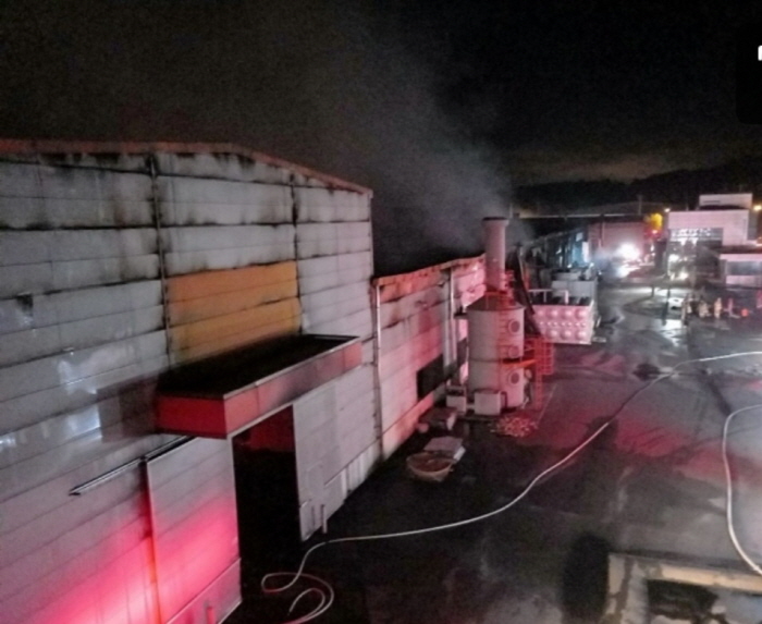 [꾸미기]칠곡tv 공장 화재.jpg