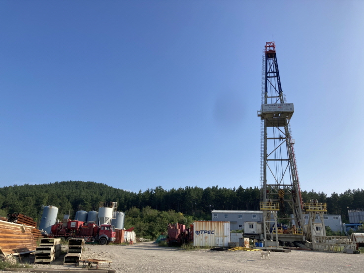 [꾸미기]220302 드디어 포항 지열발전 시추기 매각, 3월 중 철거 진행 2.jpg