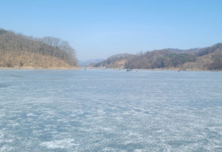 저수지 얼음 자료사진.jpg