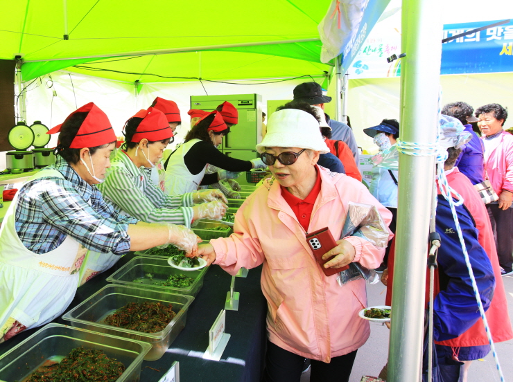 [꾸미기]1-3 사진(제19회 영양산나물축제 성황리 마무리).jpg