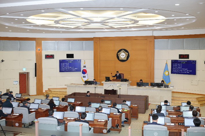 [꾸미기]포항시의회 사진.jpg